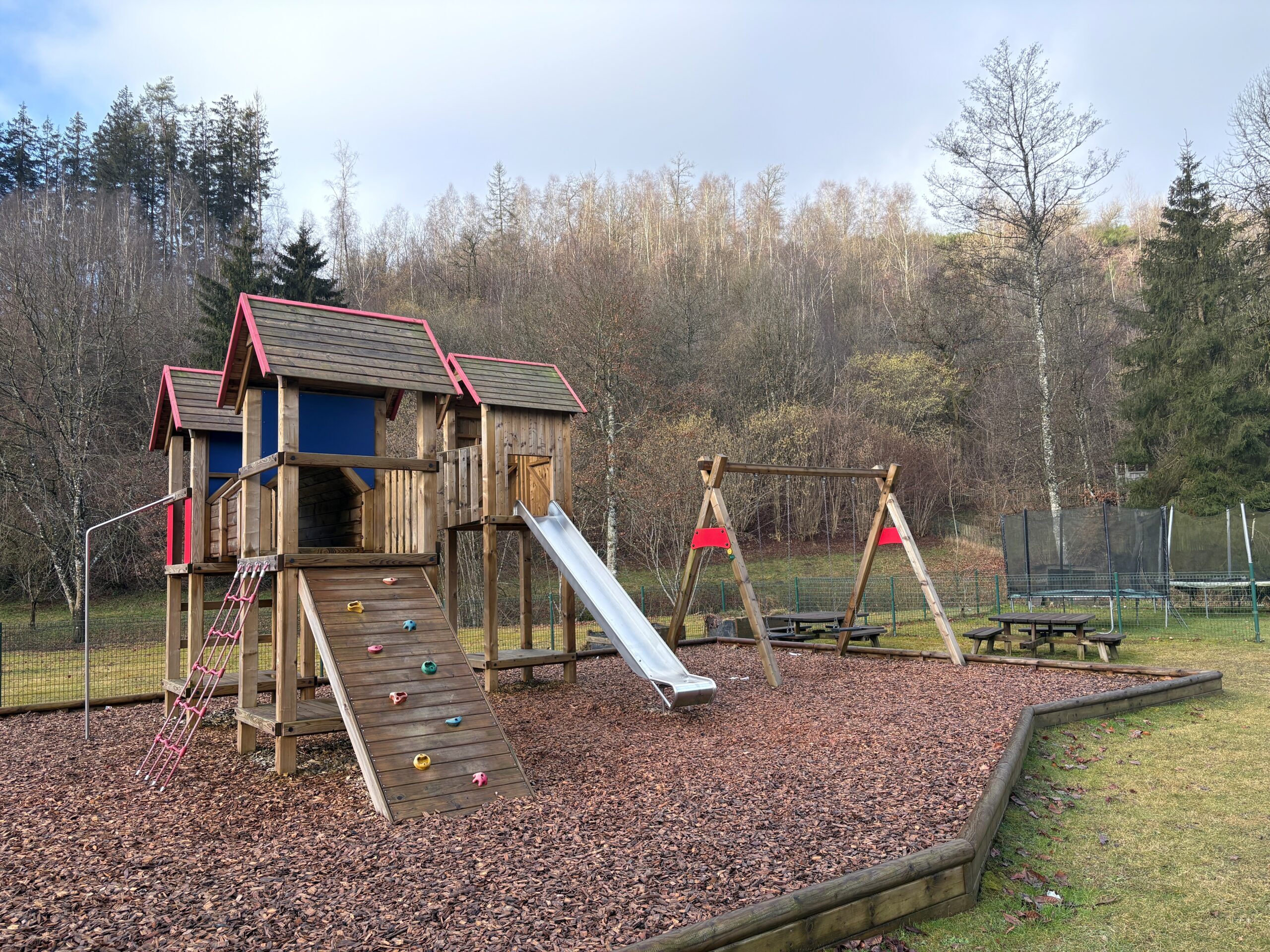 Plaine de jeux que l'on peut retrouver dans le jardin de l'edelweiss